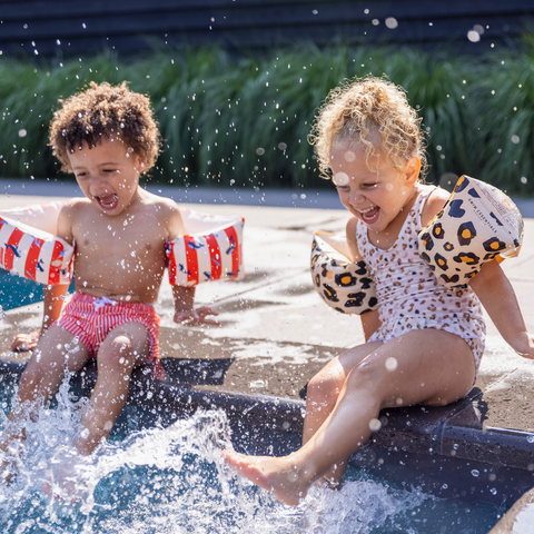 Swim essentials - zwembandjes - panterprint - zwemvleugels - 15-30 kg - 2-6 jaar - beige